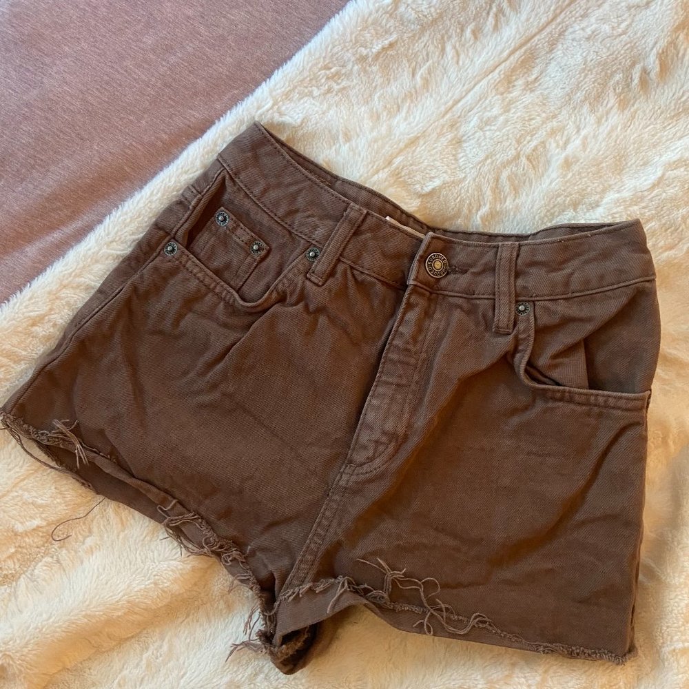 Subdued brown denim High waist shorts